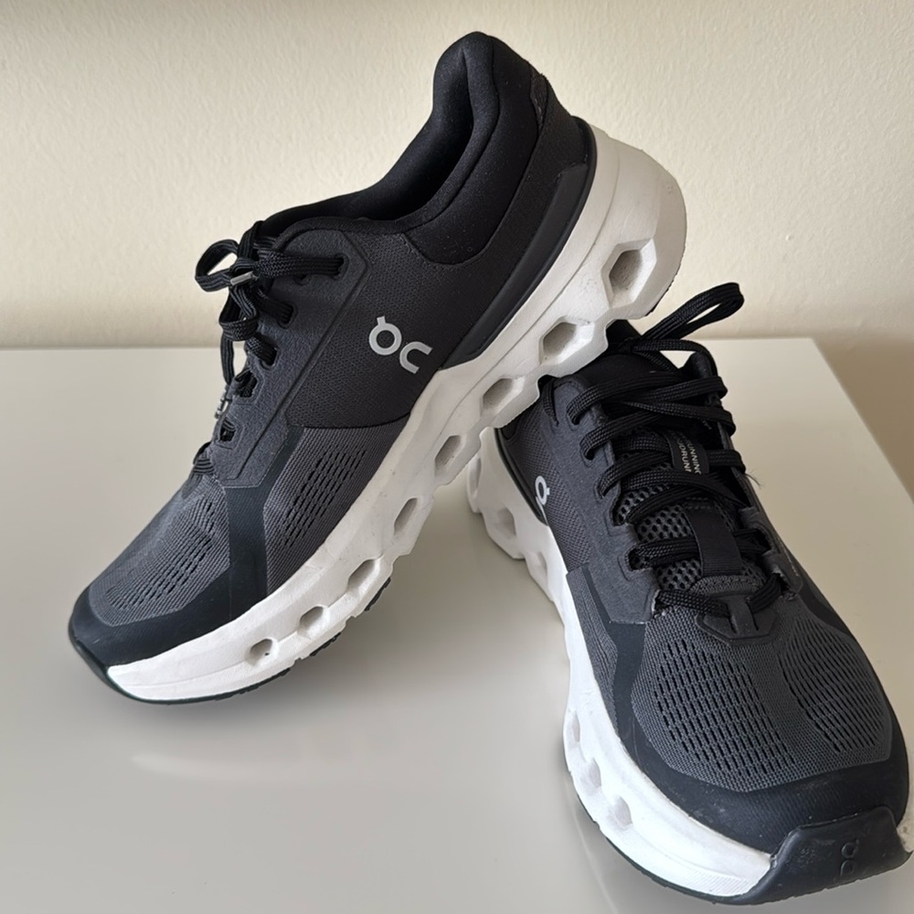 On Running, Cloud  Tec size W8